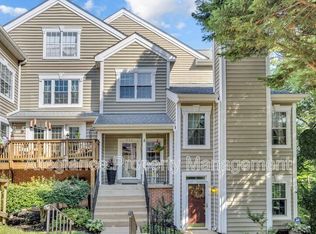 314 Overlook Dr, Occoquan, VA 22125