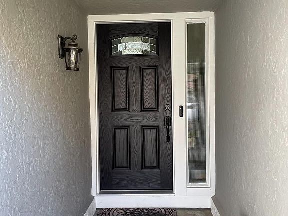 5th image of 208 Pepperell Court
