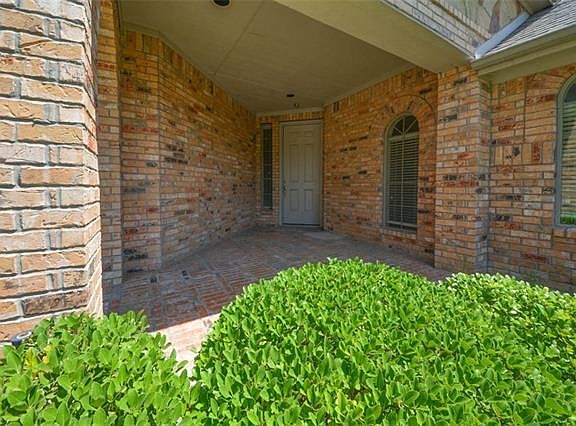 3rd image of 1500 Canyon Wren Dr