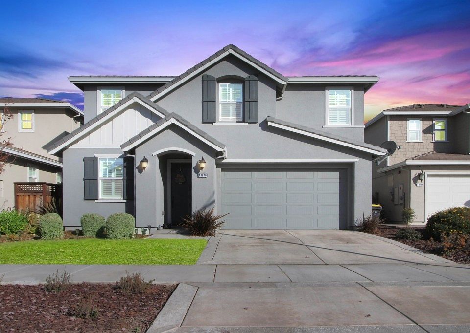 1st image of 18088 Clementine Ct