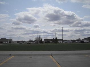 2908 W 39th St STE B, Kearney, NE 68845