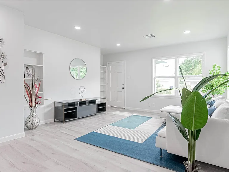 3607 Luca St — Photo 6
