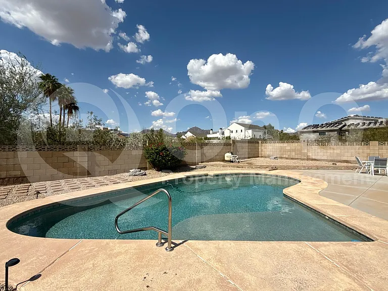 10312 E Cactus Rd — Photo 25