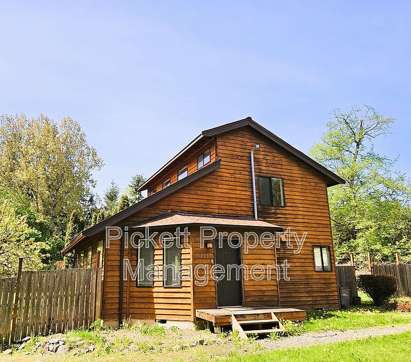 1st image of 13191 Beech Ave NW