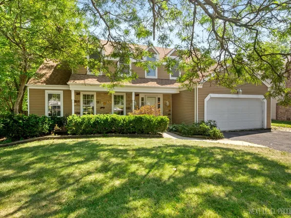 47 Southgate Crse, Saint Charles, IL 60174