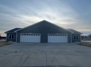 1930 Retzlaff Dr, Reedsburg, WI 53959