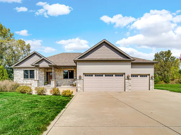 4030 Timberland Dr, Chesterton, IN 46304