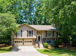 230 Lakeland Ct, Roswell, GA 30076