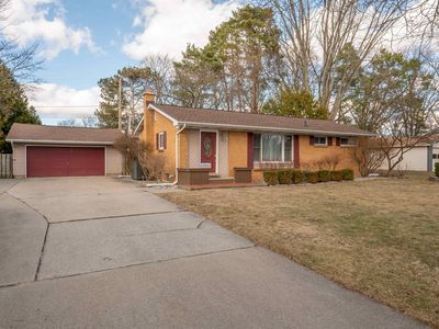 307 Buchanan Dr, Midland, MI, 48642