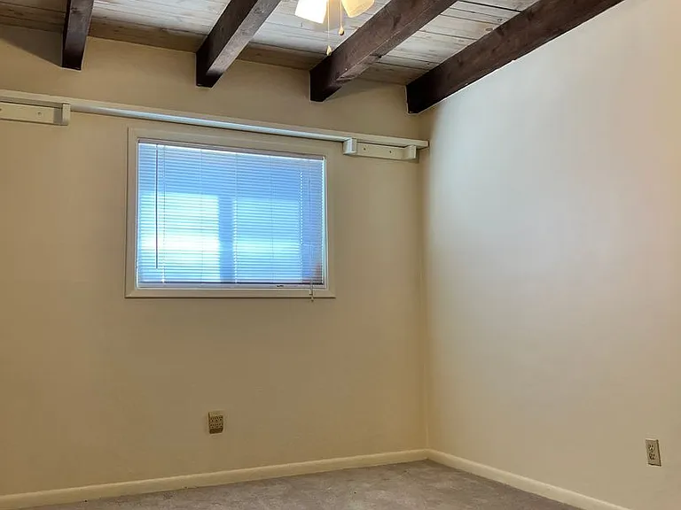 410 La Joya Rd — Photo 9