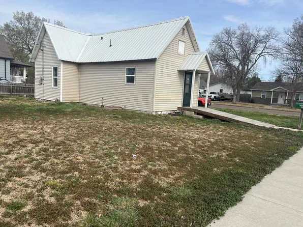 502 W 8TH, North Platte, NE 69101