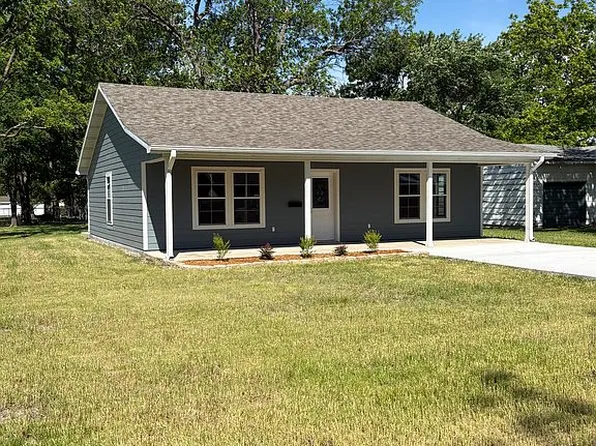 211 N Walnut St, Erie, KS 66733
