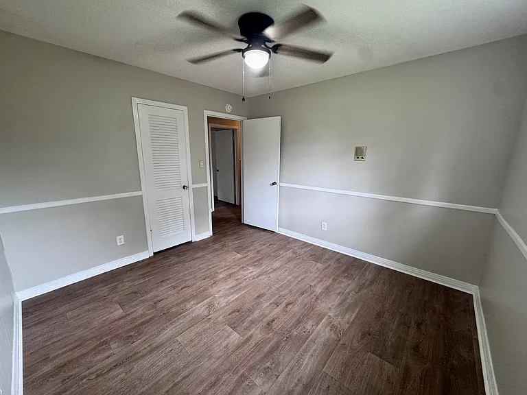 1403 Joyner Ave — Photo 10
