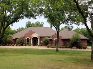 8220 Ravenswood Rd, Granbury, TX 76049
