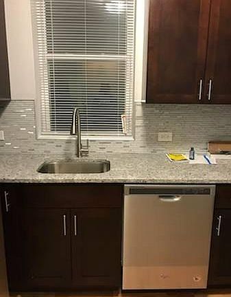 5th image of 5415 W Congress Pkwy #1