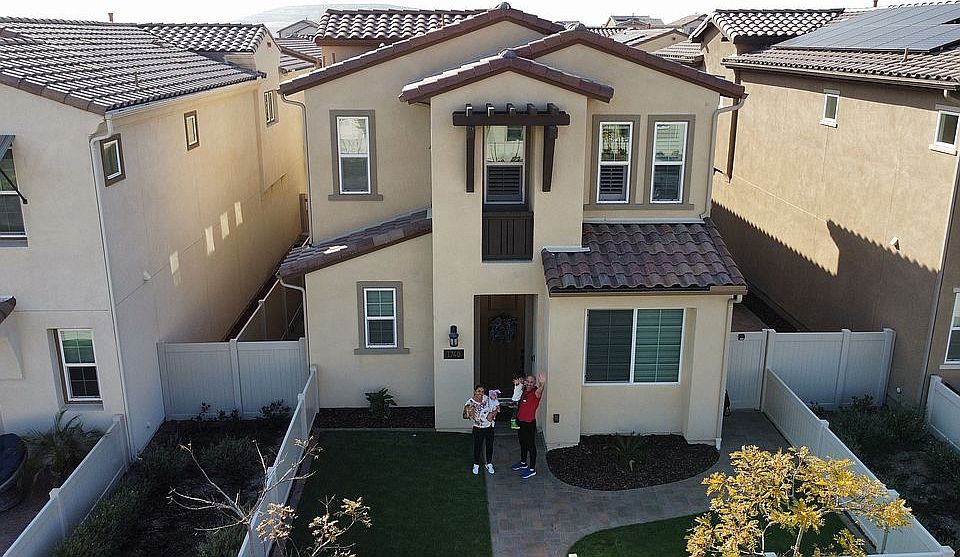 2nd image of 1740 Vacaville Ave