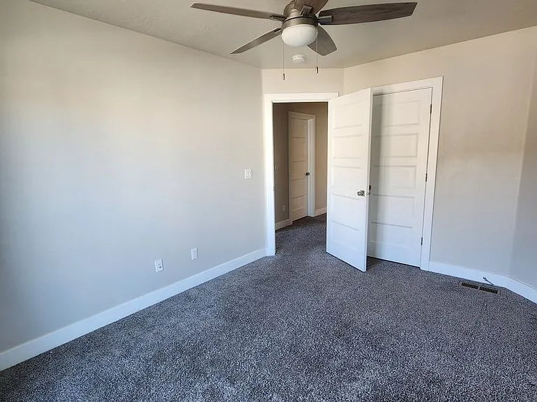 287 W 1425 N #3 — Photo 34