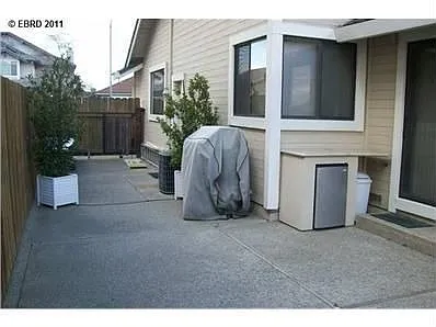5690 Starboard Dr photo 1