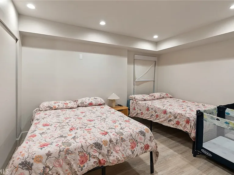 17333 Castellammare Dr — Photo 23