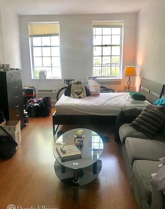 1st image of 260 E 78th St APT 4