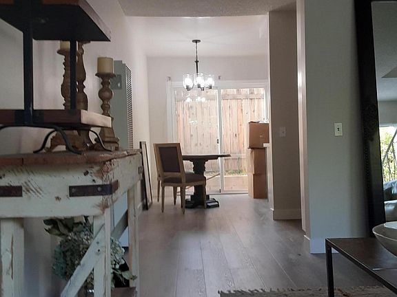2nd image of 1312 N Mar Vista Ave #2