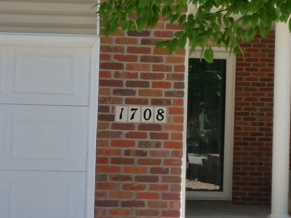 1st image of 1708 Sawyer St