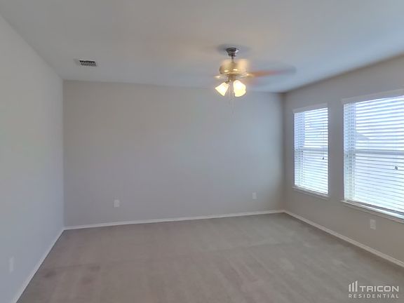 3rd image of 5860 Japonica St