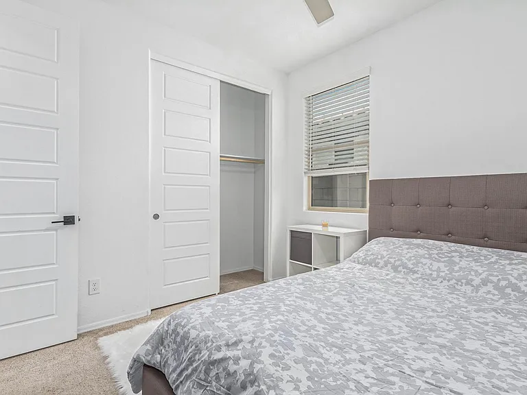 2763 W Apollo Rd — Photo 9