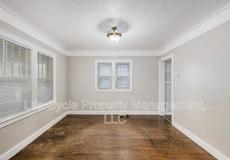 346 Quimby St NE — Photo 8