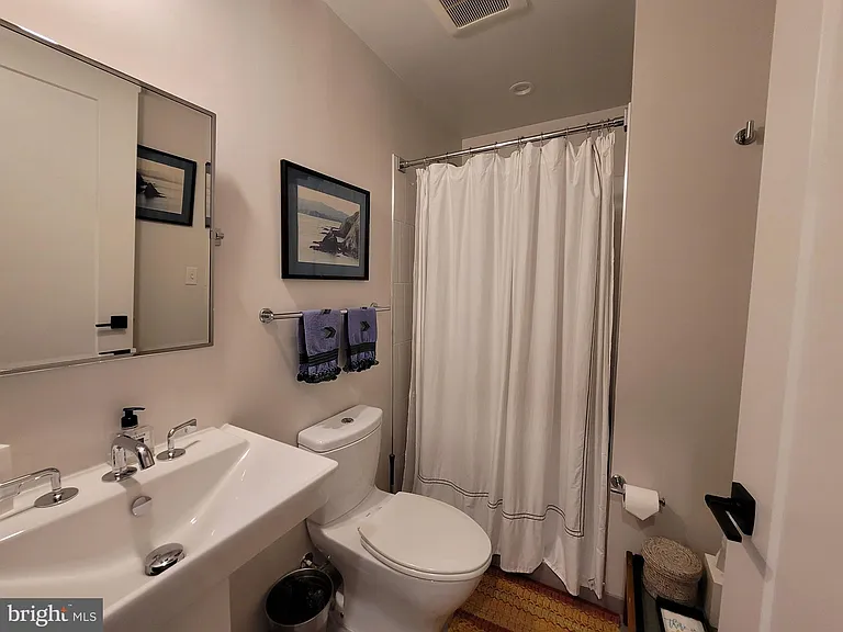 1111 Pennsylvania Ave SE #205 — Photo 20