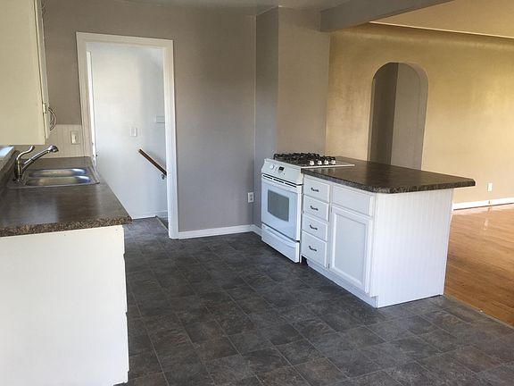 5th image of 3904 Port Sheldon St