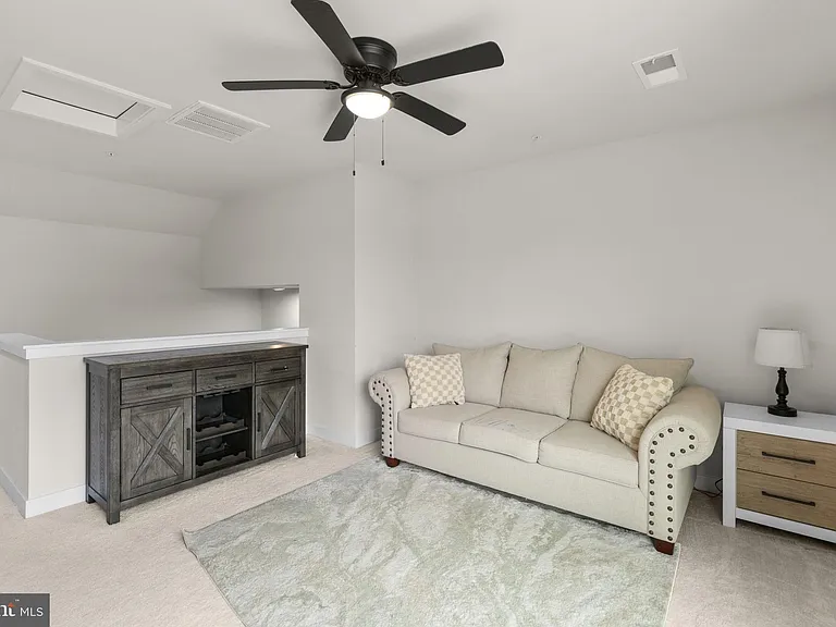 10706 Larkswood St — Photo 30