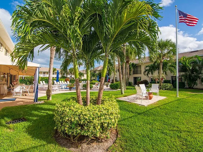 5100 Highway A1A #71H — Photo 36