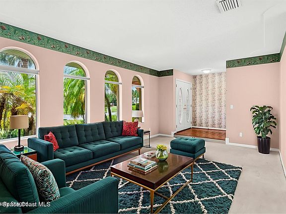 5th image of 245 Venice Ct
