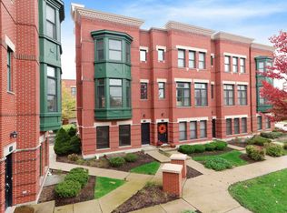 255 W Wood St, Palatine, IL 60067