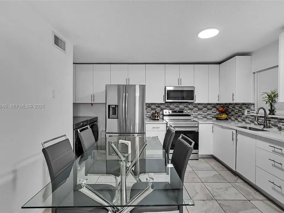 329 W 68th St #203