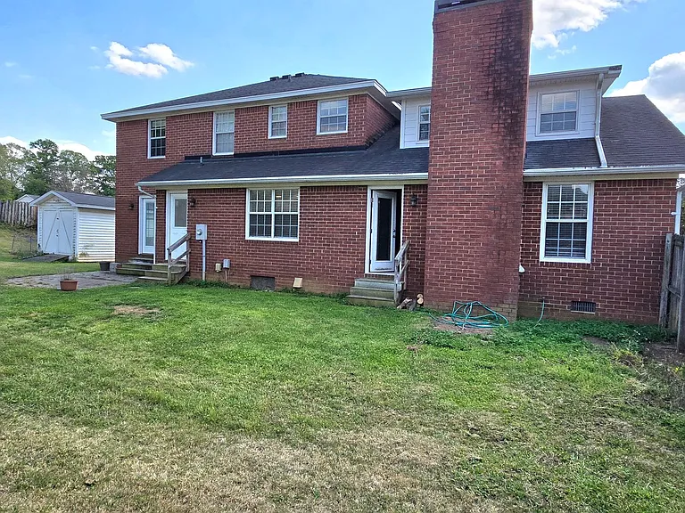 4517 Crosland Dr — Photo 24