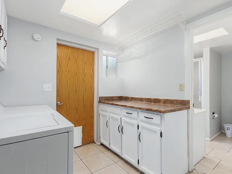 1701 N Barkley — Photo 14