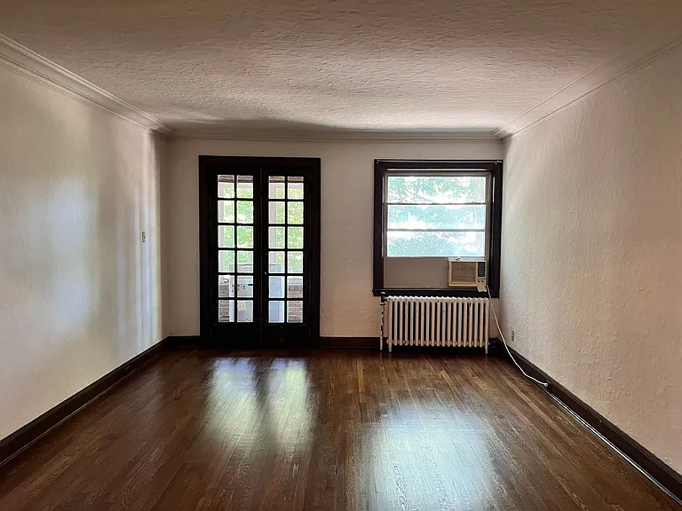 2558 Madison — Photo 69