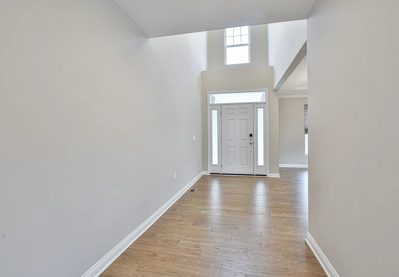 4 bed, 3.5 bath, 4146 sqft, $3,500 — Photo 3