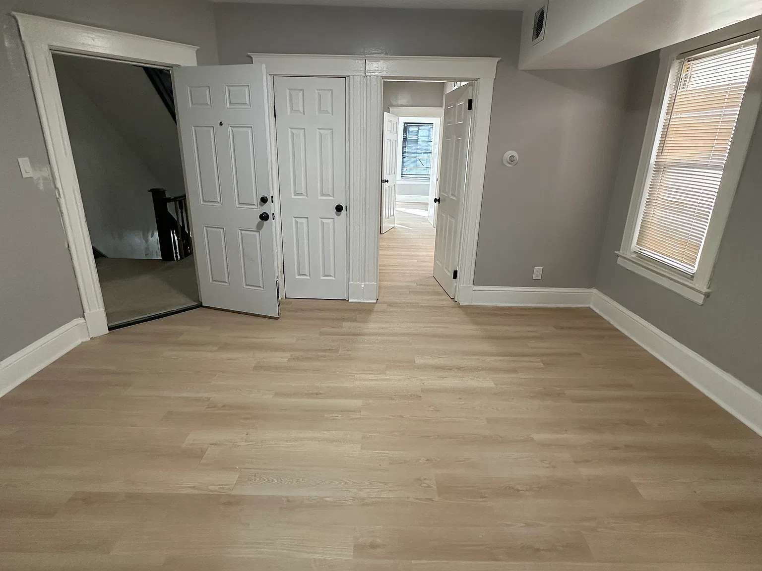 16 Hillside Ave — Photo 4