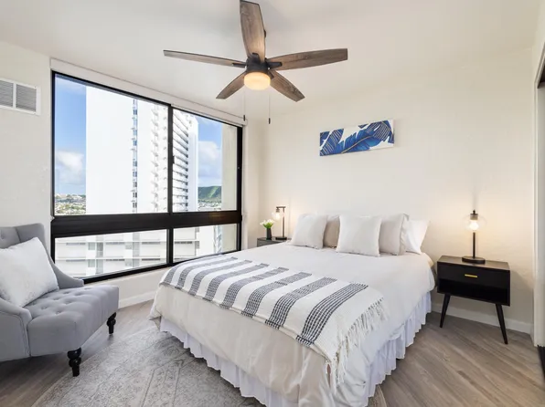 300 Wai Nani Way, Honolulu, HI