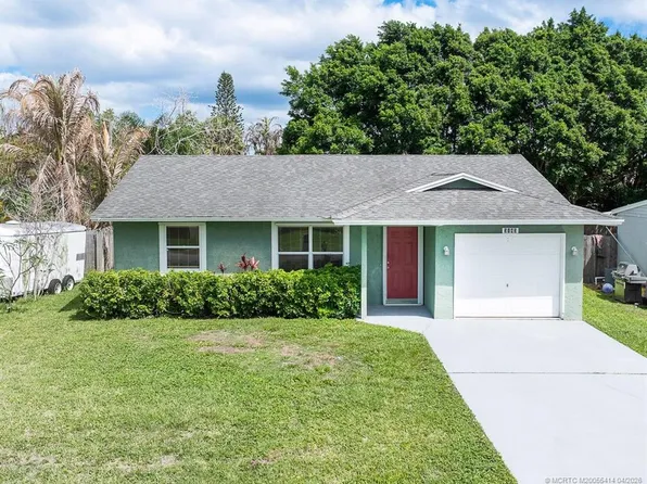 3143 SE Banyan St, Stuart, FL 34997