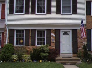 8382 Uxbridge Ct, Springfield, VA 22151