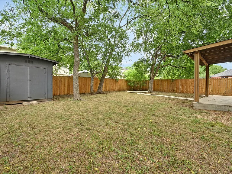 2217 Riker Ridge Trl — Photo 31