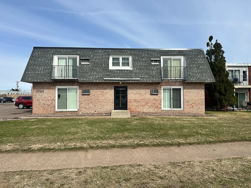 2703 Thomas Dr #13