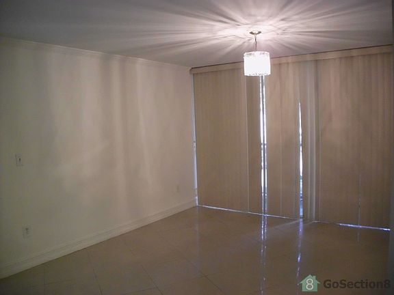 5th image of 7125 NW 186th St APT 209