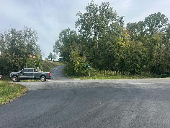 4th image of 39501 Tollhouse Rd
