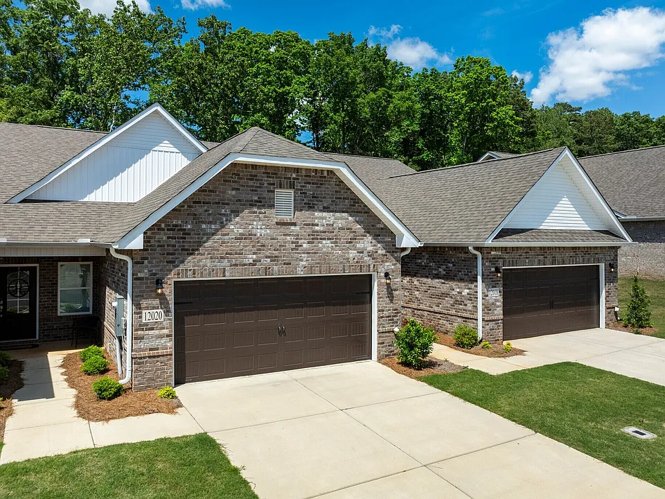 Twin Oaks Townhomes