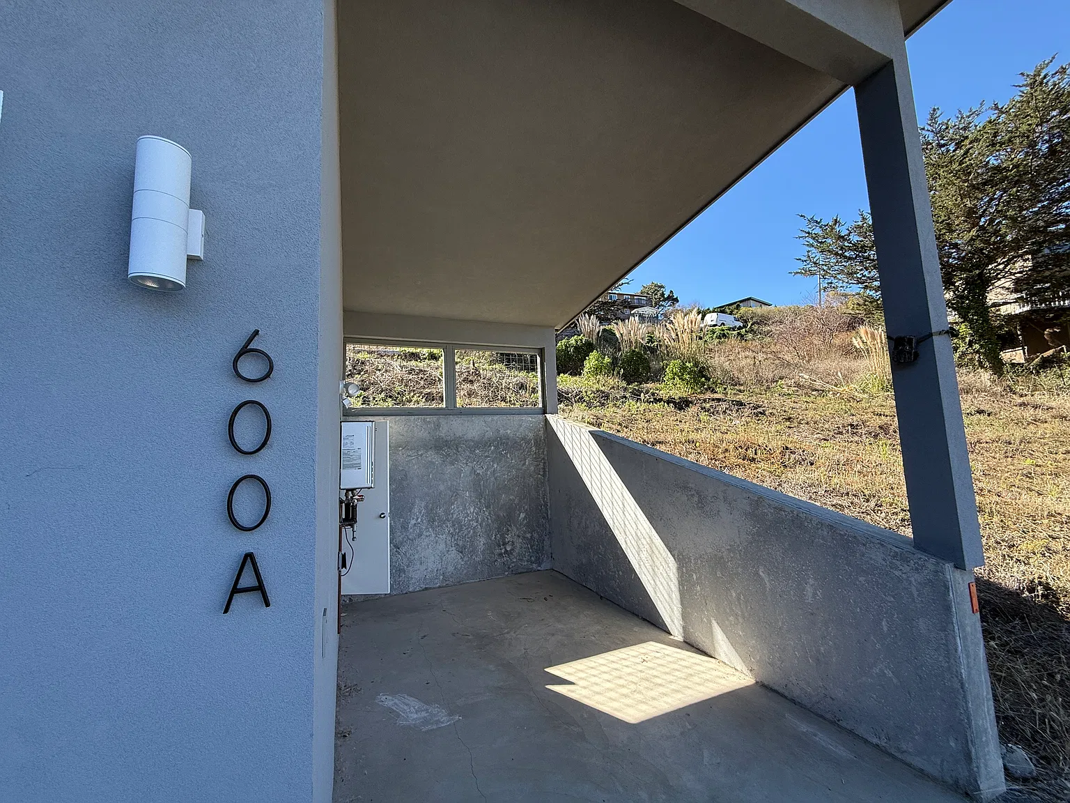 2 bed, 850 sqft, $4,800 — Photo 2